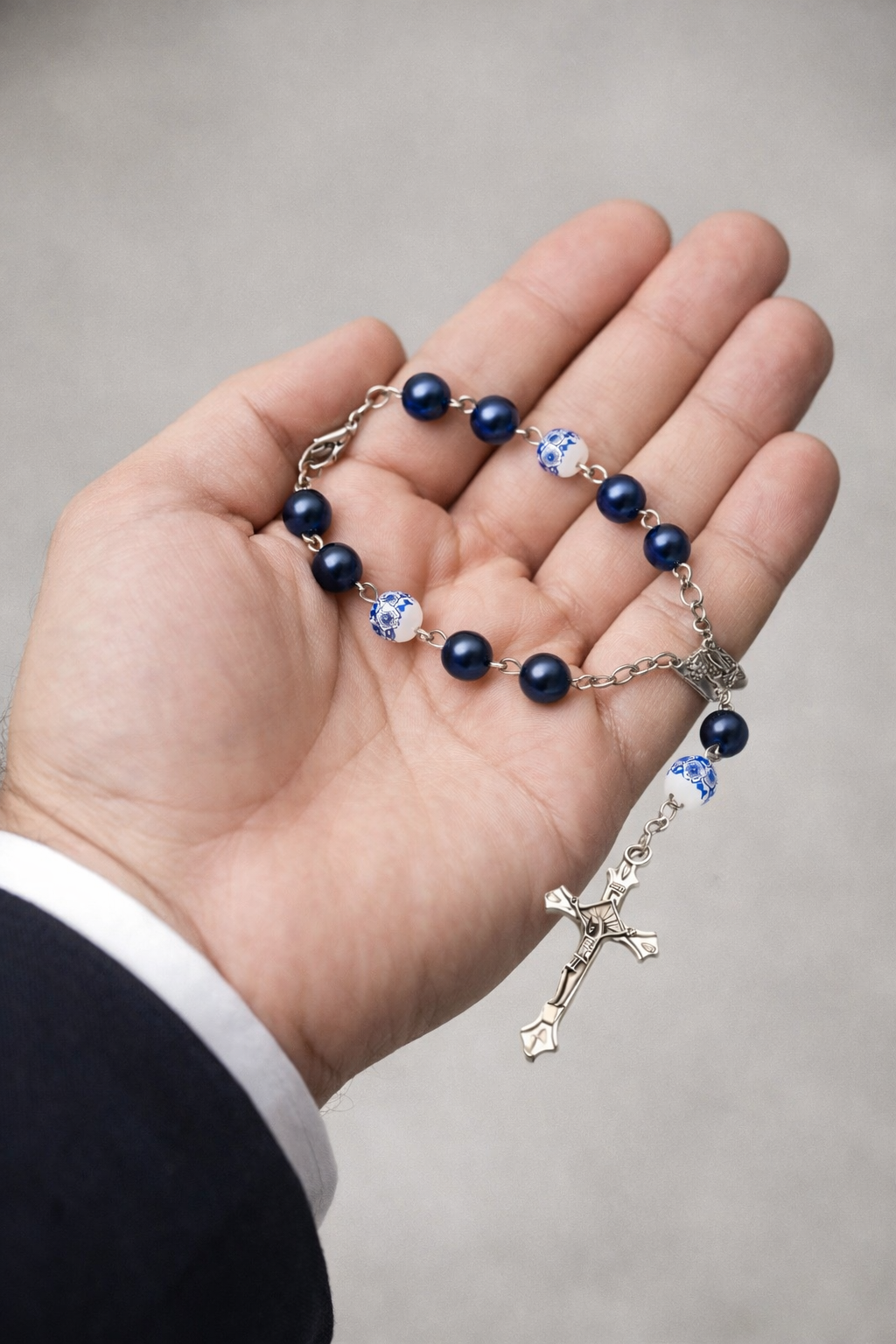 Chapelet de Voiture Bleu Nuit –  Décoration Catholique Rétroviseur